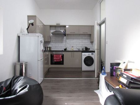 Union Court Flat 2, Union Street, PRESTON, Lancashire PR1 2HD - Photo 2