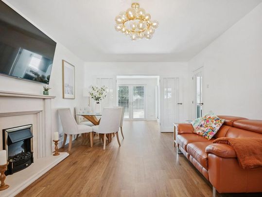 3 bedroom house to rent - Photo 1