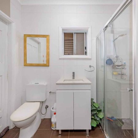 TWO BEDROOM GRANNY FLAT IN GREAT LOCATION - ALL BILLS INCLUDED!! - Photo 4