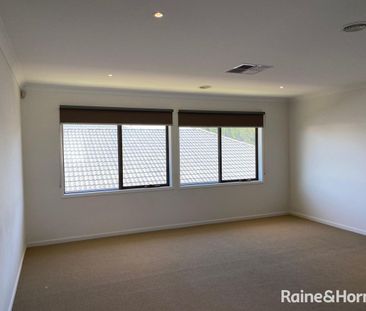 20 Simonson Way, Williams Landing, VIC 3027 - Photo 1