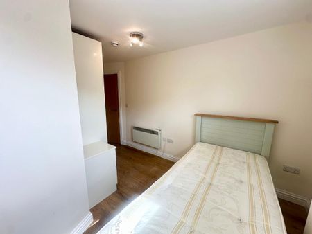 2 bedroom apartment to rent - Photo 3