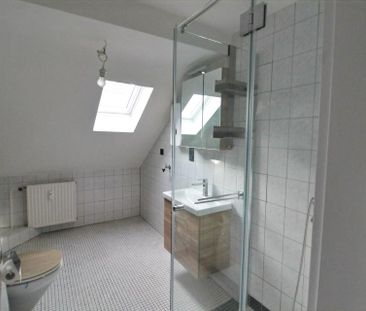 Sonnige Dachgeschosswohnung mit großzügigem Grundriss in Wilnsdorf ... - Photo 6