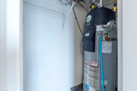 For Lease - 433 Barton Street Unit# 302, Hamilton, Ontario - Photo 3