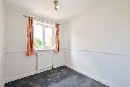 4 bedroom detached house to rent - Photo 3
