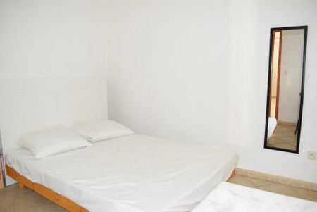 Location Appartement 2 pièces 24m² NARBONNE 11100 - Photo 2