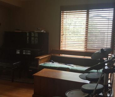 Boarding in Helensvale – popular meal option available Full Descrip... - Photo 1