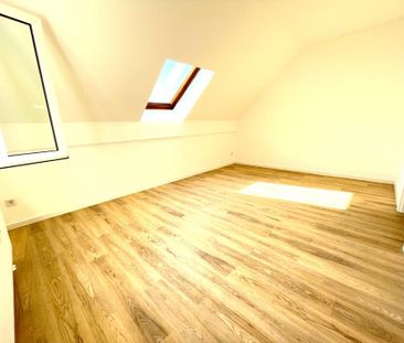 2-Zimmer Wohnung DG, zentral, ruhig, Top-Lage Planitz - Photo 4