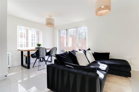 3 bedroom house to rent Citron Avenue, Coalville, Leicestershire, LE67 - Photo 2