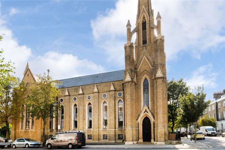 A well presented one bedroom apartment within church conversion in Angel. - Photo 3