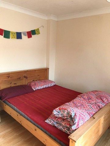 6 bedroom terraced house to rent - Photo 3