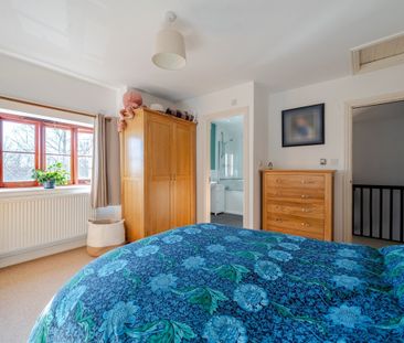 4 bedroom detached house to rent - Photo 3