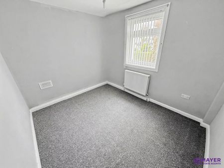 2 bedroom semi-detached house to rent - Photo 4