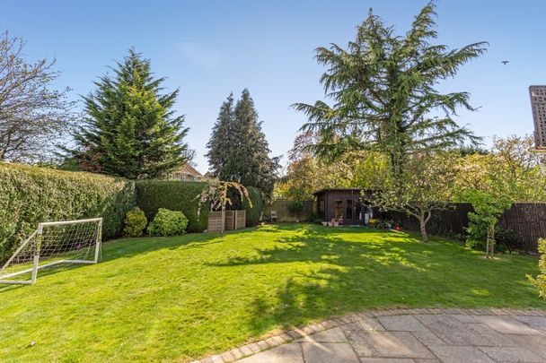 5 bedroom detached house to rent - Photo 1