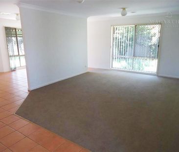 Generous Family Home - Photo 5