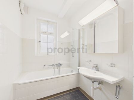 Newly renovated 4-room condominium with cellar, Uzwil - Photo 3