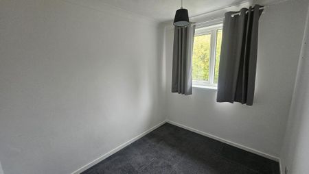 2 bedroom semi-detached house to rent - Photo 4