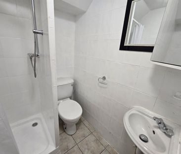 4 Bed Flat, Stockwell Road, SW9 - Photo 5