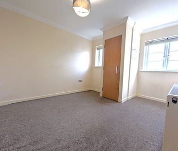 1 Bed Flat, Grove Road, LU1 - Photo 3