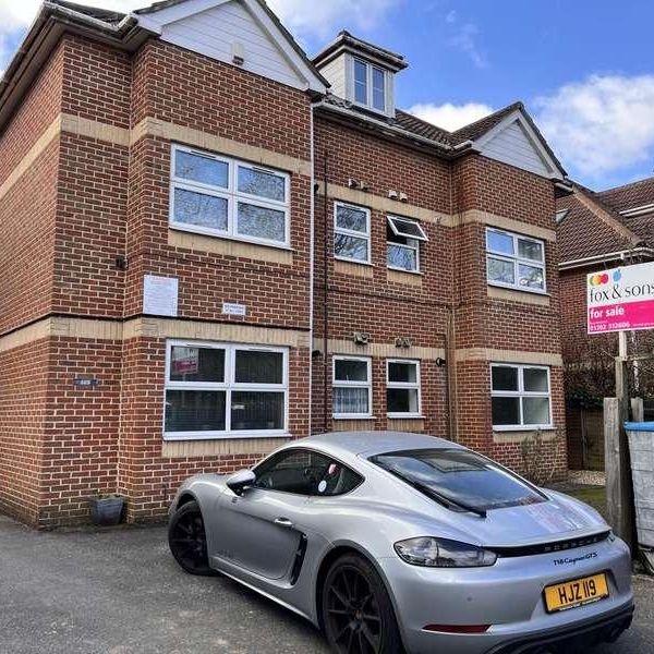 Richmond Park Road, Bournemouth * Great Rental, BH8 - Photo 1