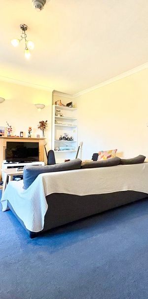 Baker Street, Reading Baker Street, Reading - Photo 1