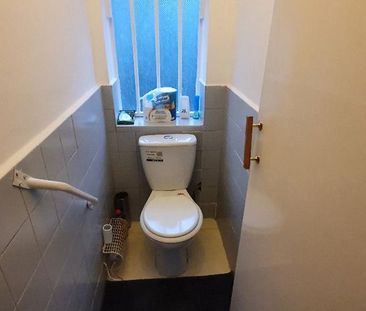 3 bedroom detached house to rent - Photo 3