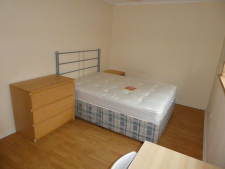 4 Bed Flat, Hmo Licensed - St. Mungo Avenue, G4 - Photo 3