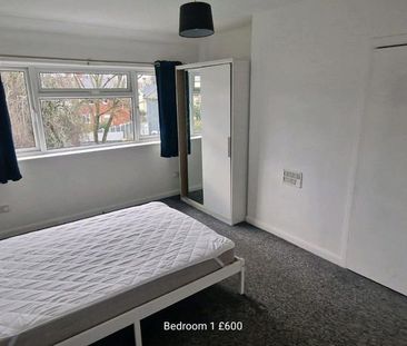 1 bedroom in a house share to rent - Photo 1