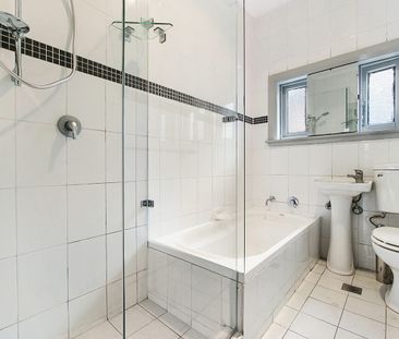 Freshly painted two-bedroom semi - Photo 2