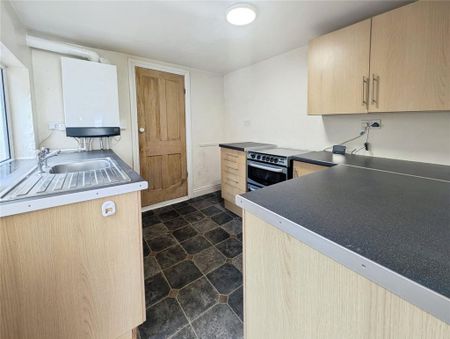 2 bedroom terraced house to rent - Photo 3