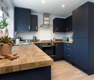 3 bedroom terraced house to rent - Photo 1