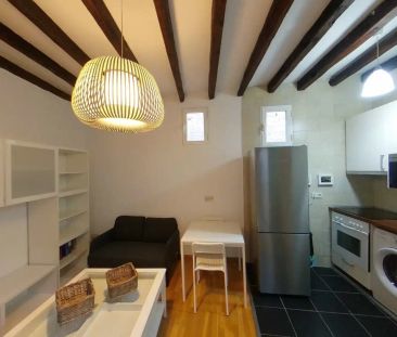 Piso de alquiler en Calle de Almadén, Cortes - Huertas - Photo 2