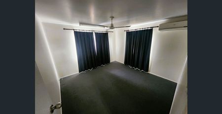 Classic Highset Home with Air-Conditioned Shed & Workshop - Photo 2