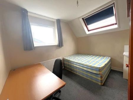 Stokes Croft, Bristol - Photo 5