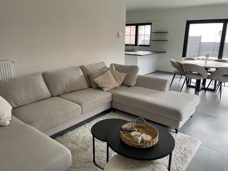 Drie slaapkamer EENGEZINSWONING met garage & tuin - Photo 5