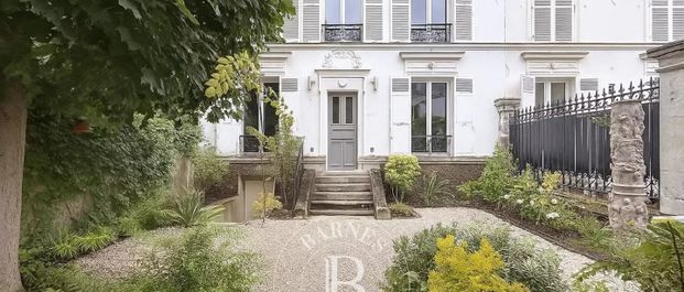 Maison • Ile de la Jatte-Parc d'Orléans - Photo 1