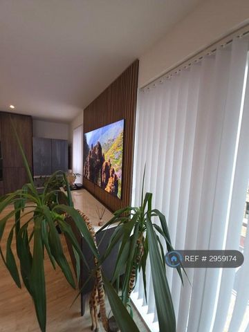 1 bedroom in a house share to rent - Photo 4