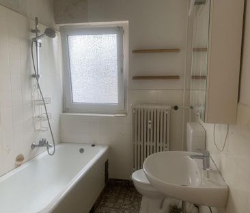 Schöne, ruhige und sonnigige 3 ZKDB Wohnung - Photo 6