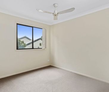 Spacious & Convenient Townhouse in Prime Southport Location - Photo 3