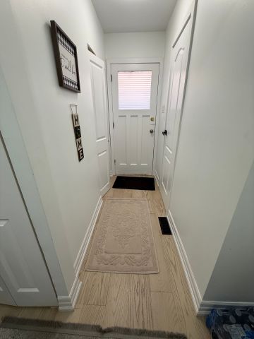 For Lease - 759 Bloor Street Unit# Main Floor, Mississauga, Ontario - Photo 2