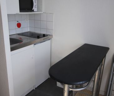 À LOUER – STUDIO MEUBLÉ de 11.86 m², Rue Adolphe – VAUBAN réf 710-0C - Photo 1
