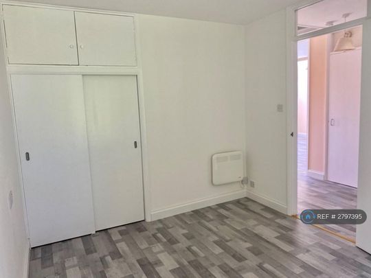 2 bedroom bungalow to rent - Photo 1