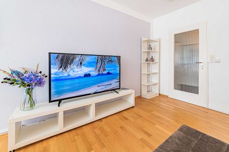 City-Residence: Schön möblierte 2-Zimmer-Wohnung mit Balkon - Photo 2