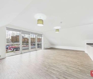 Campbell Wharf Marina, Frobisher Gate, MK15 - Photo 2