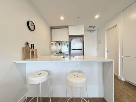 Fully Furnished Apartment in the Heart of Geelong - Photo 2