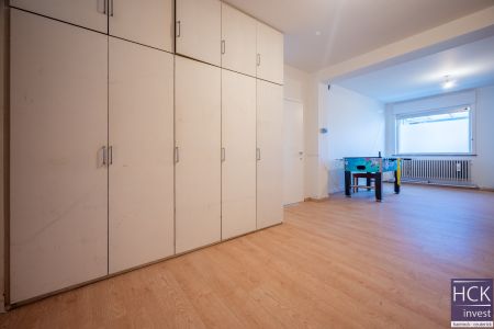 KRUISHOUTEM - Ultra ruime woonst met 3 SLPK op ca 400 m² - Foto 4