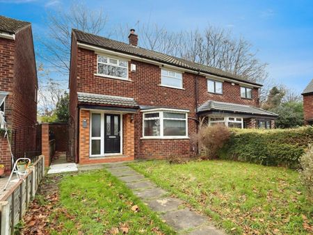 3 bedroom House To Let Total Size: 1066 SQ FT - Photo 4