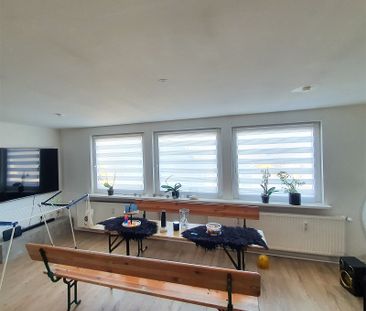 Großzügige 4-Zimmer-Maisonettewohnung mit Dachstudio in der Nienbur... - Photo 3