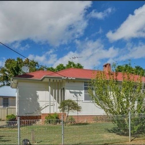 12a Thompson Crescent, Tamworth, NSW 2340 - Photo 1