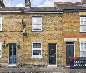 2 bedroom terraced house to rent - Photo 2