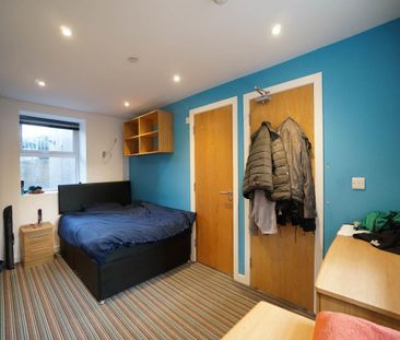 Flat 50 Holyhead Road - Photo 1